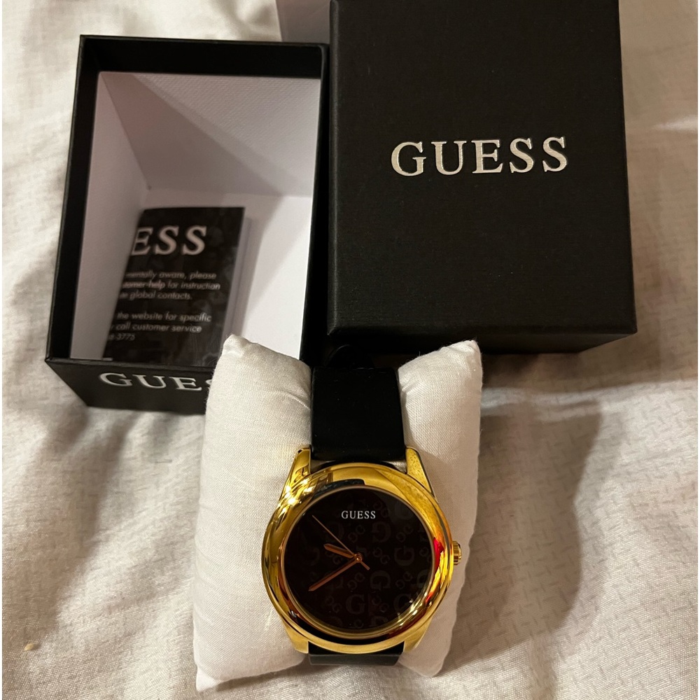 Men’s GUESS Watch blackstrap with gold face